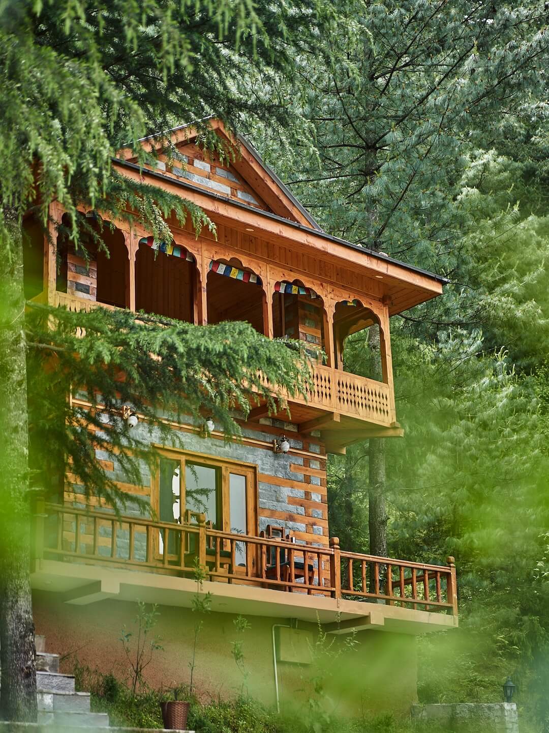 Balcony of Dreams - Exterior view showing traditional Kathkuni architecture, Naggar